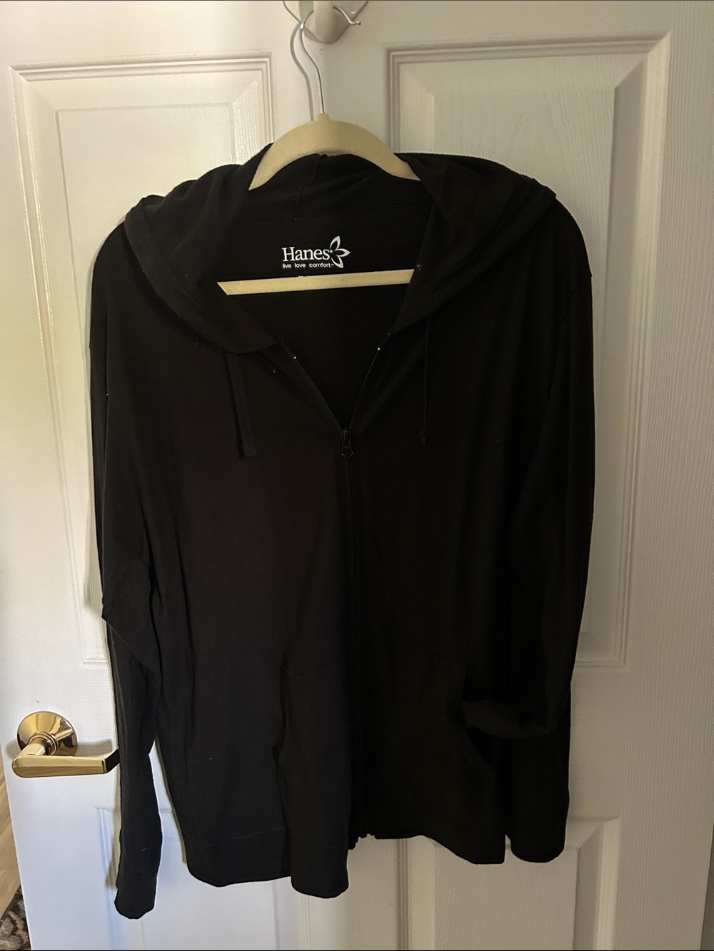Hanes Women’s Black Full-Zip Hooded Sweatshirt
